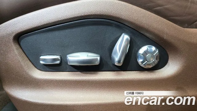 Porsche Cayenne 2020 thumb 9