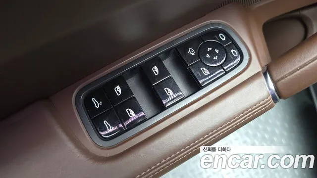 Porsche Cayenne 2020 thumb 6