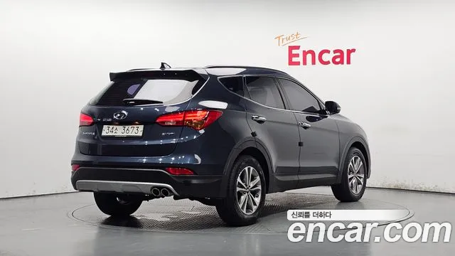 Hyundai Санта Фе 2015 thumb 3