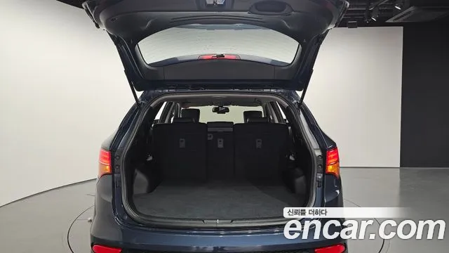Hyundai Санта Фе 2015 thumb 10