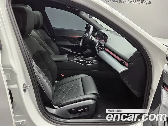 BMW 5 серии 2025 thumb 12