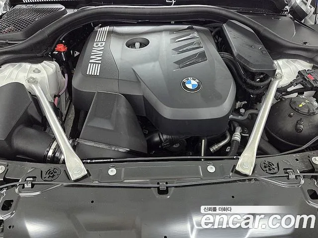 BMW 5 серии 2025 thumb 7