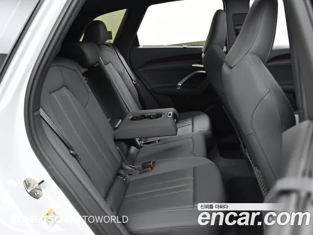 Audi Q5 2025 thumb 5