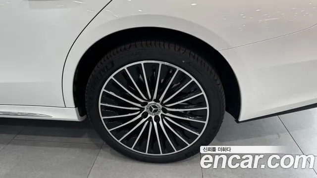 Mercedes-Benz E-Class 2026 thumb 10