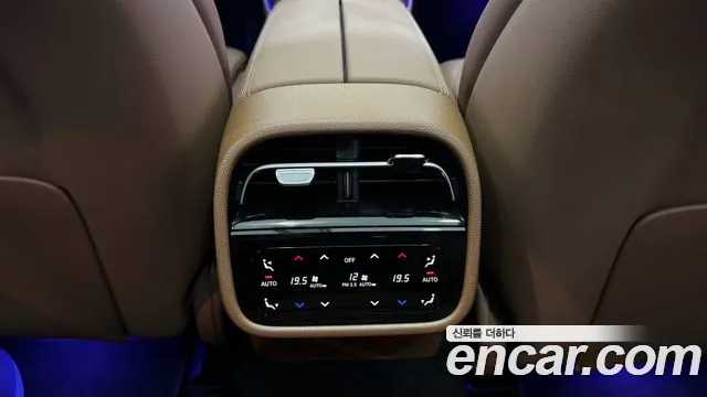 Mercedes-Benz E-Class 2026 thumb 3