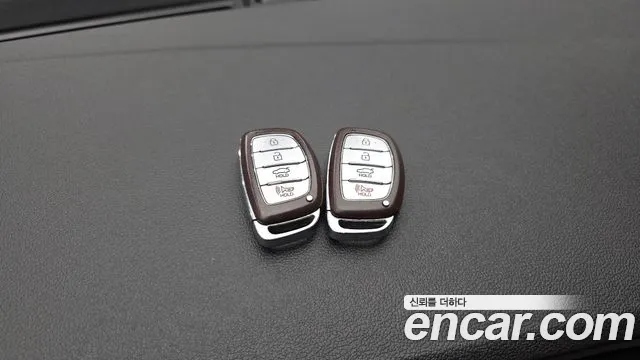 Hyundai AD 2017 thumb 12