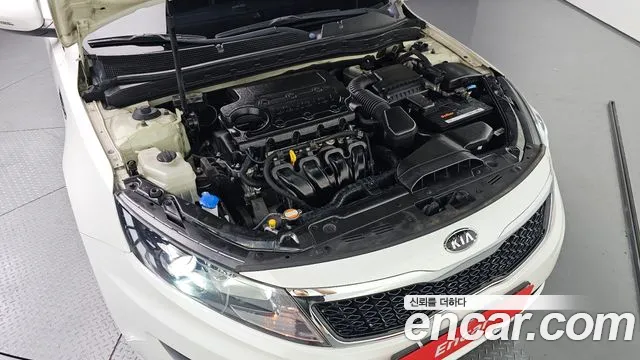 Kia K5 2011 thumb 10