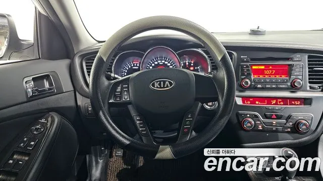 Kia K5 2011 thumb 2