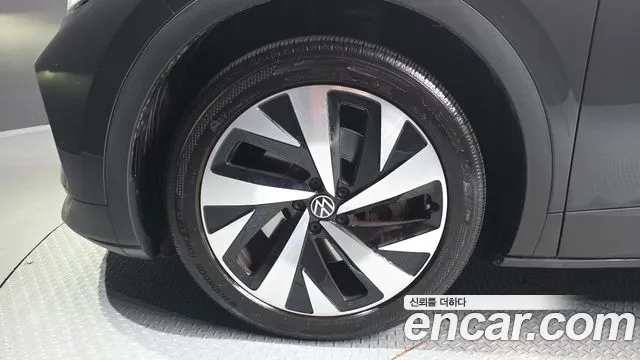 Volkswagen ID.4 2022 thumb 5
