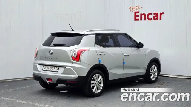 KGM Tivoli 2016 thumb 5