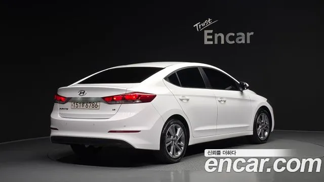 Hyundai Avante 2018 thumb 4