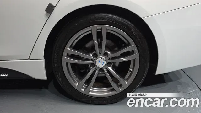 BMW 3 серии 2016 thumb 10