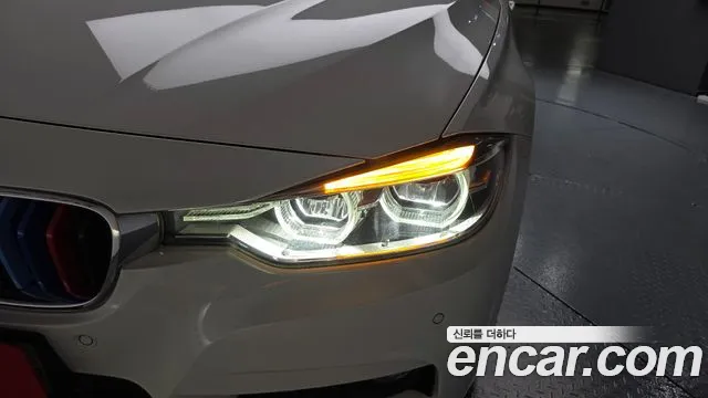 BMW 3 серии 2016 thumb 12