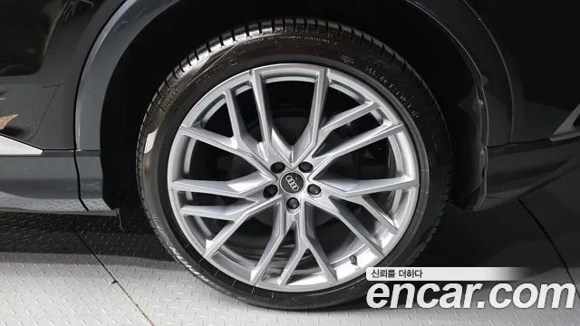 Audi Q4 e-tron 2026 thumb 6