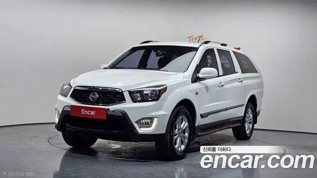 KGM Korando 2016 thumb 10