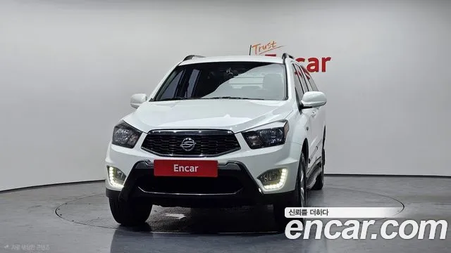 KGM Korando 2016 thumb 11