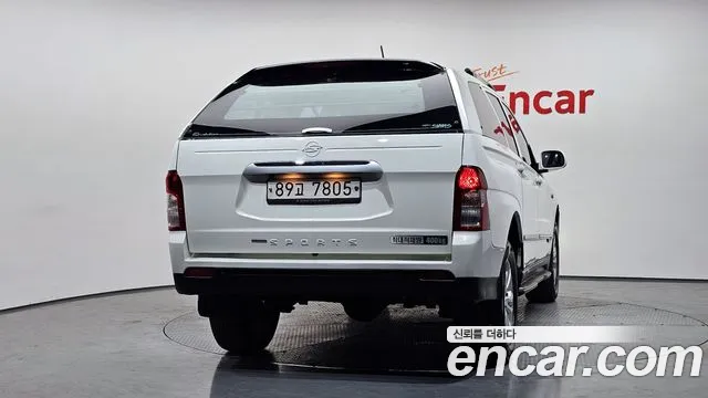 KGM Korando 2016 thumb 2