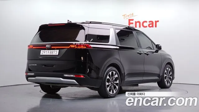 Kia Carnival 2021 thumb 7
