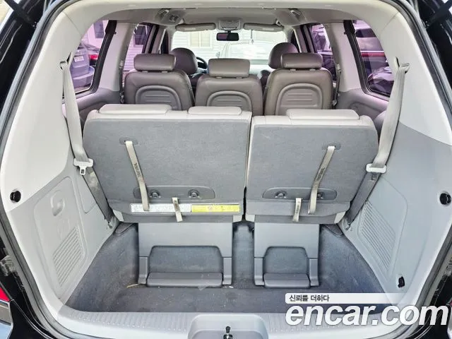 Kia Canival 2011 thumb 6