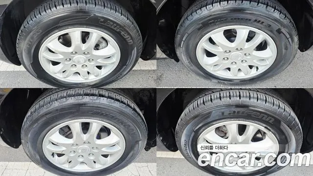 Kia Canival 2011 thumb 2