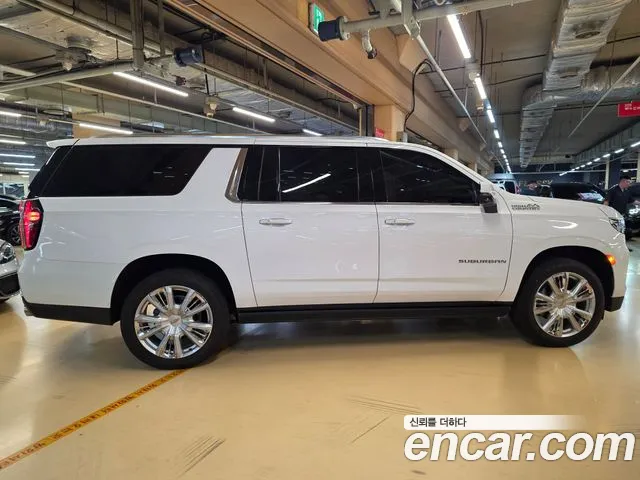 Chevrolet Suburban 2021 thumb 9
