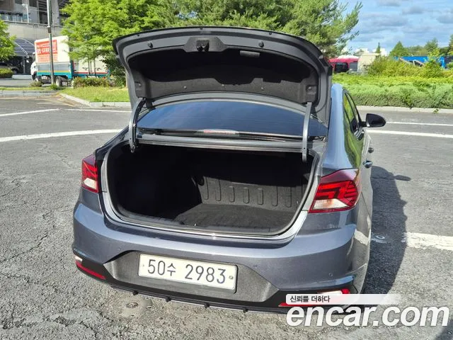 Hyundai Elantra 2019 thumb 4