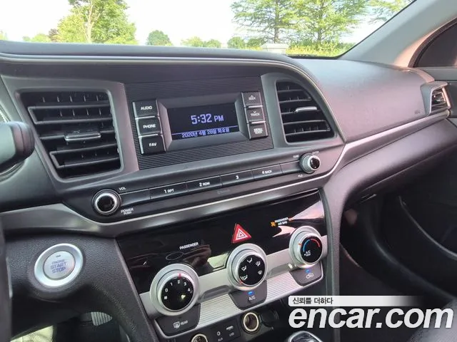 Hyundai Elantra 2019 thumb 8
