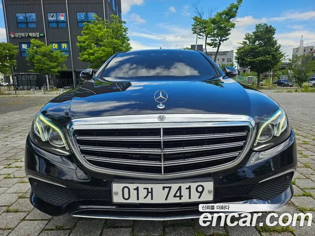 Mercedes-Benz E-Class 2017 thumb 2