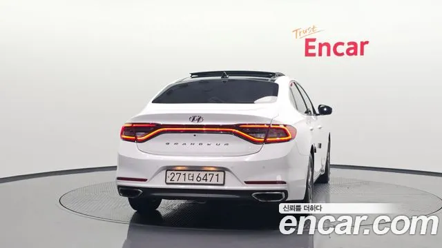 Hyundai Grandeur 2017 thumb 10