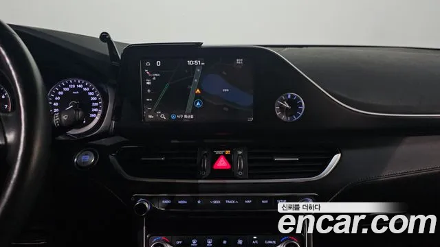 Hyundai Grandeur 2017 thumb 2