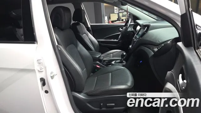 Hyundai Santafe 2015 thumb 6