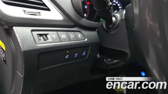 Hyundai Santafe 2015 thumb 8