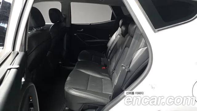 Hyundai Santafe 2015 thumb 11