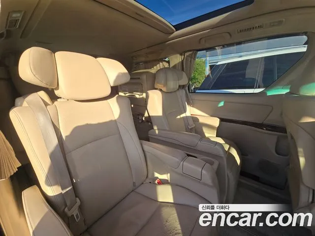 Toyota Alphard 2010 thumb 12