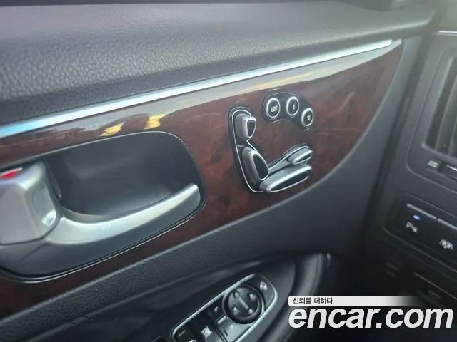Hyundai Equus 2012 thumb 5