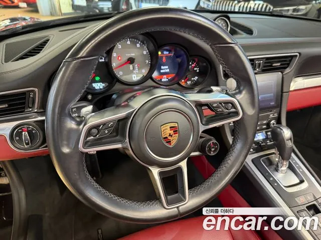 Porsche 911 2016 thumb 2