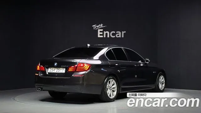 BMW 5 серии 2015 thumb 2