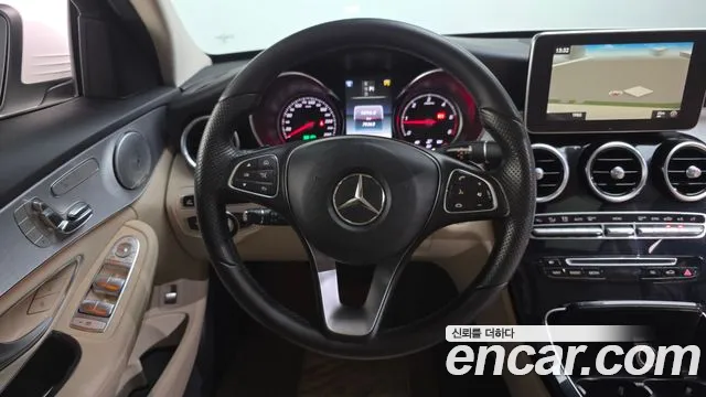 Mercedes-Benz C-Class 2016 thumb 3