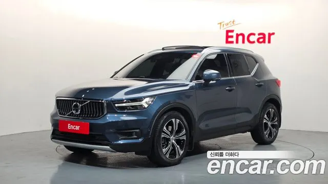 Volvo XC40 2021 thumb 3