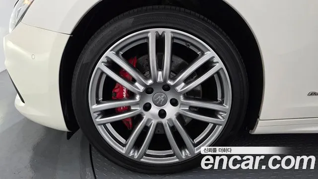 Maserati Ghibli 2017 thumb 2