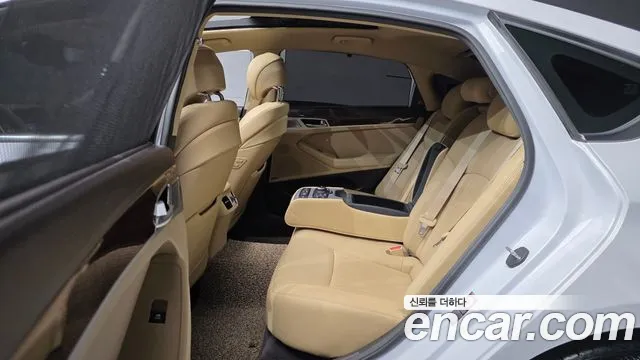 Genesis G80 2018 thumb 11