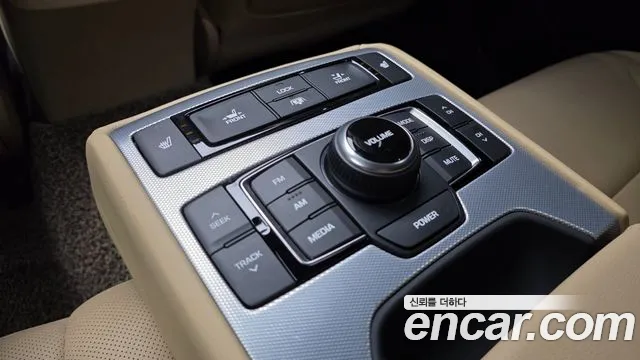 Genesis G80 2018 thumb 3