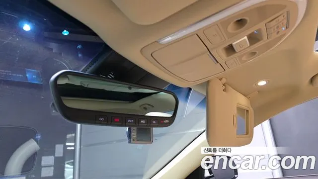 Genesis G80 2018 thumb 6