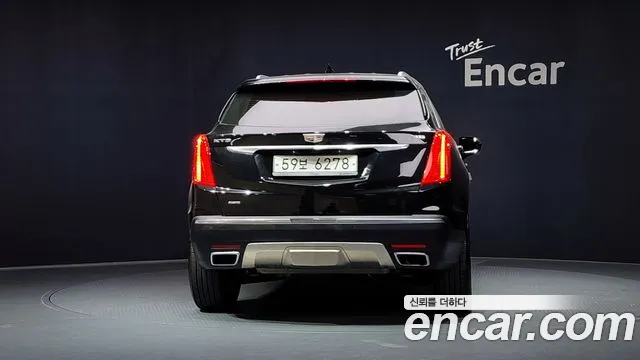 Cadillac XT5 2018 thumb 8