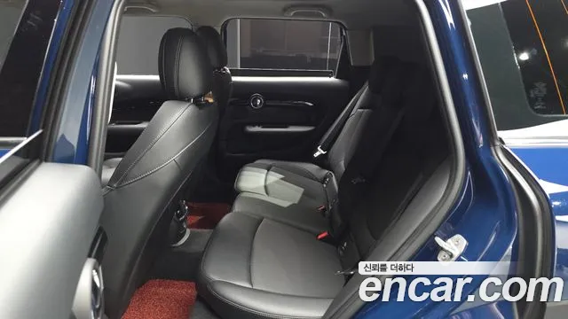 Mini Cooper Clubman 2017 thumb 9