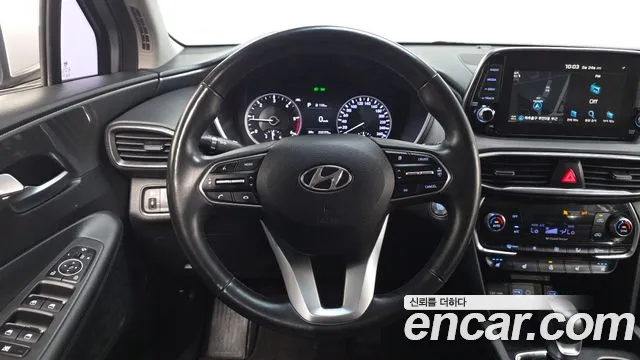 Hyundai Santa Fe 2018 thumb 9