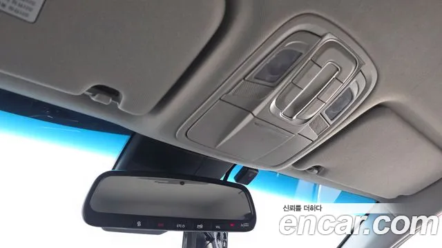 Hyundai Santa Fe 2018 thumb 5