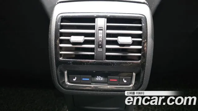 Volkswagen Passat GT 2018 thumb 4