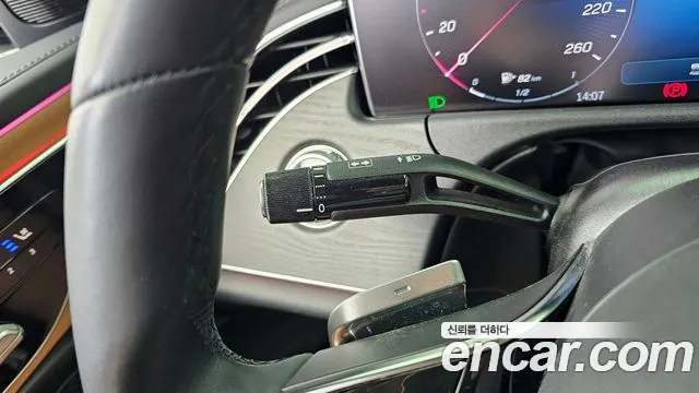 Mercedes-Benz E-Class 2025 thumb 7