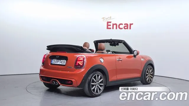 Mini Cooper Convertible 2021 thumb 4